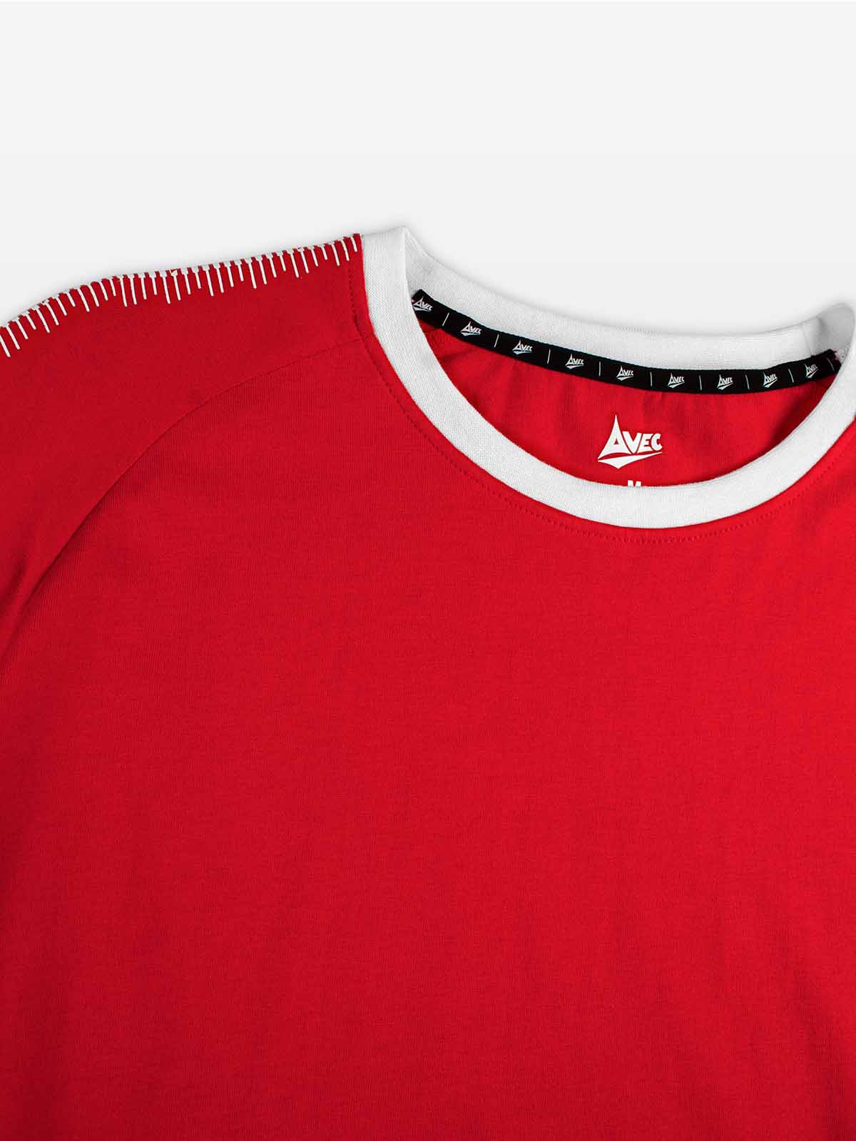 close-up of collar design on the avec evolve red t-shirt