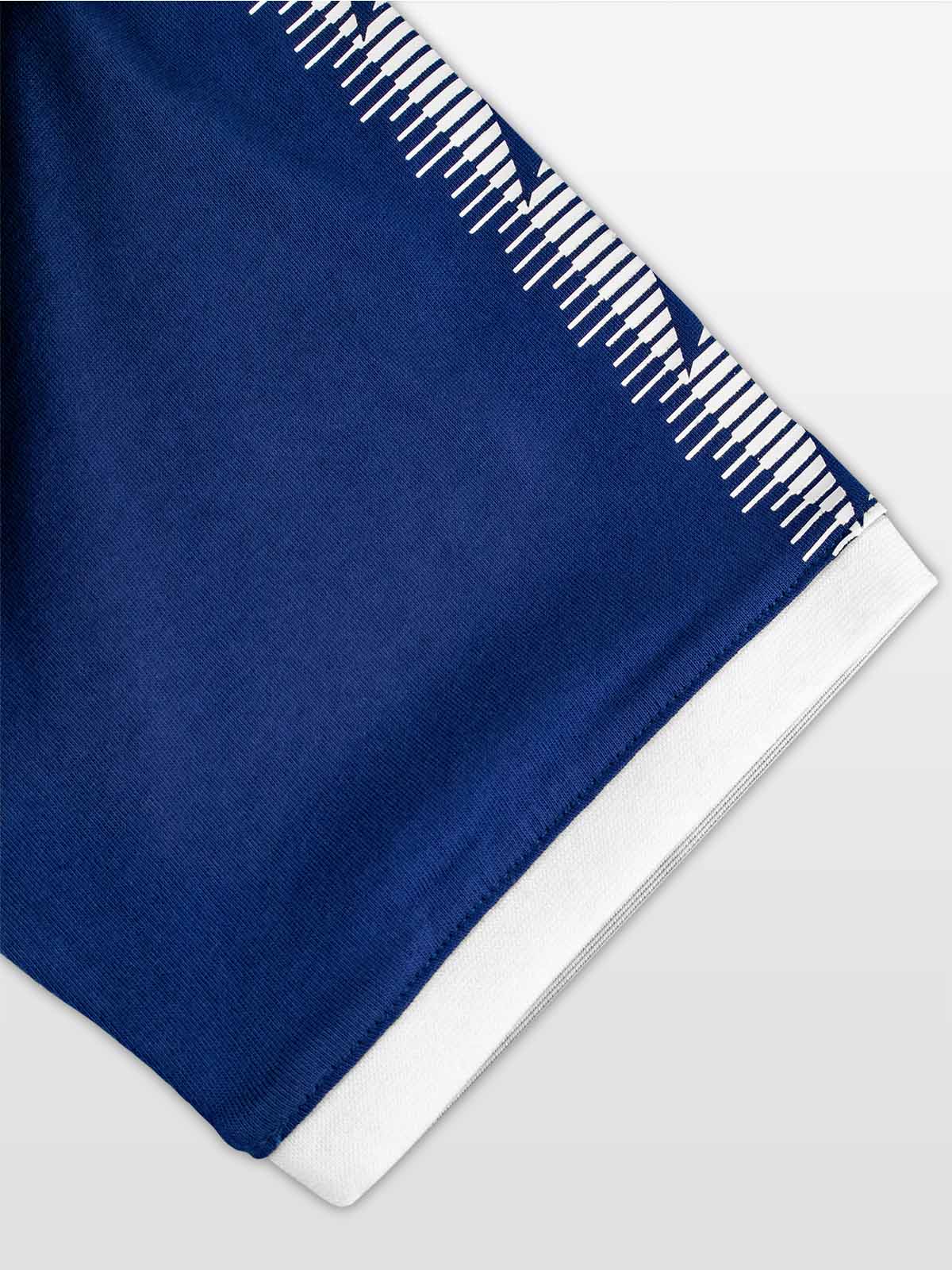 close-up of the ribbed sleeve cuff on the avec evolve navy t-shirt