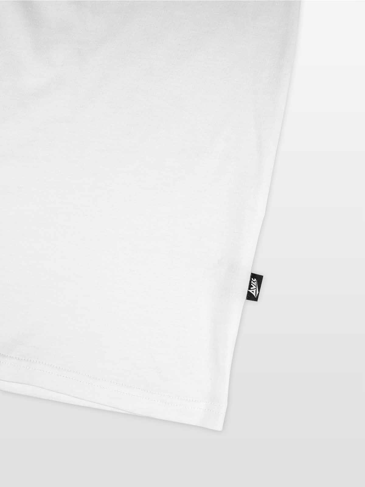 close-up of authentic sportswear id label on the avec evolve white t-shirt