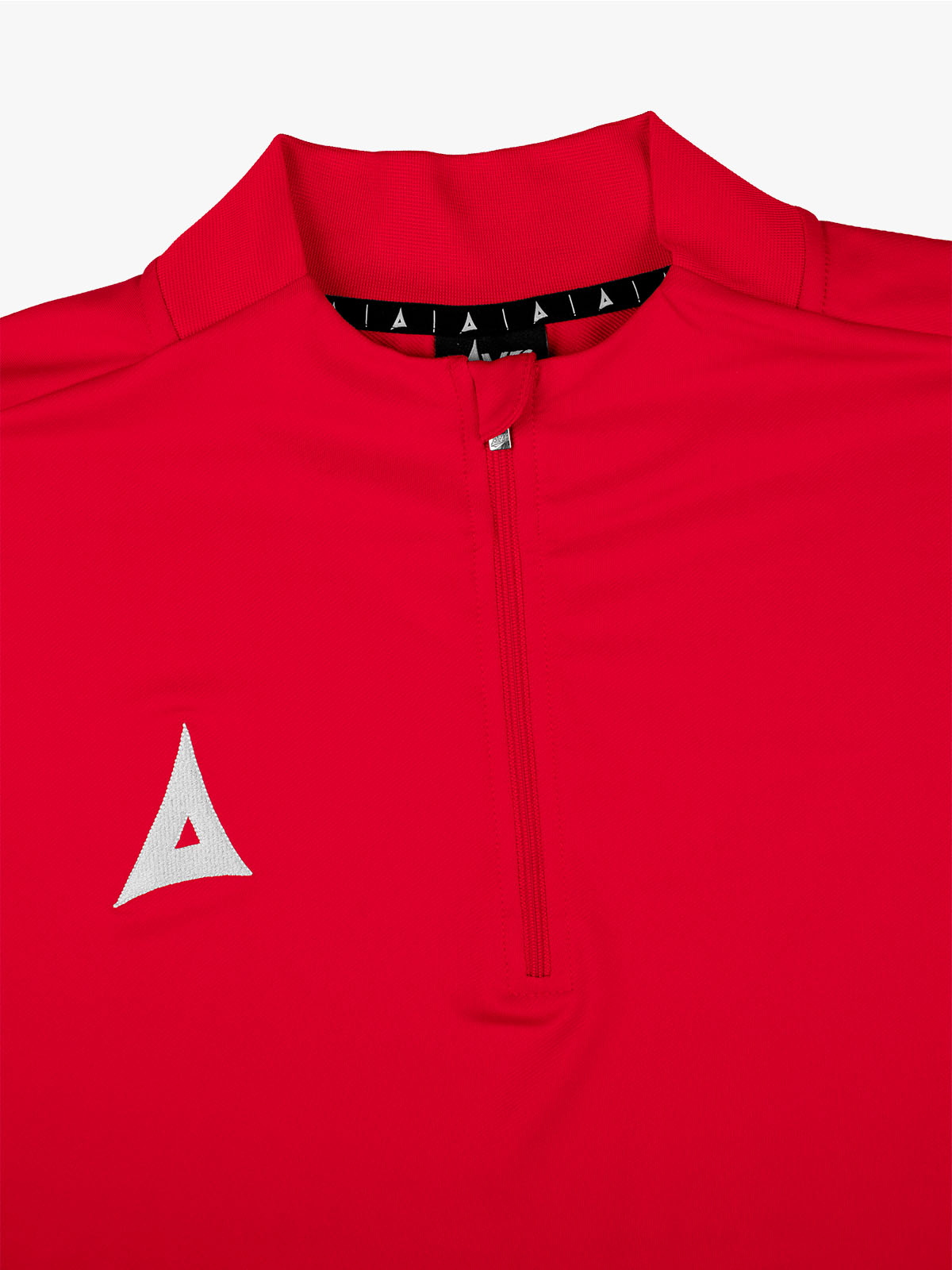 	avec focus 2 red tech overlay - collar