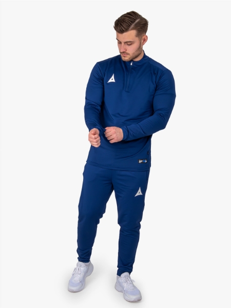 Avec Focus 2 Navy Tech Overlay worn by model – Full body shot