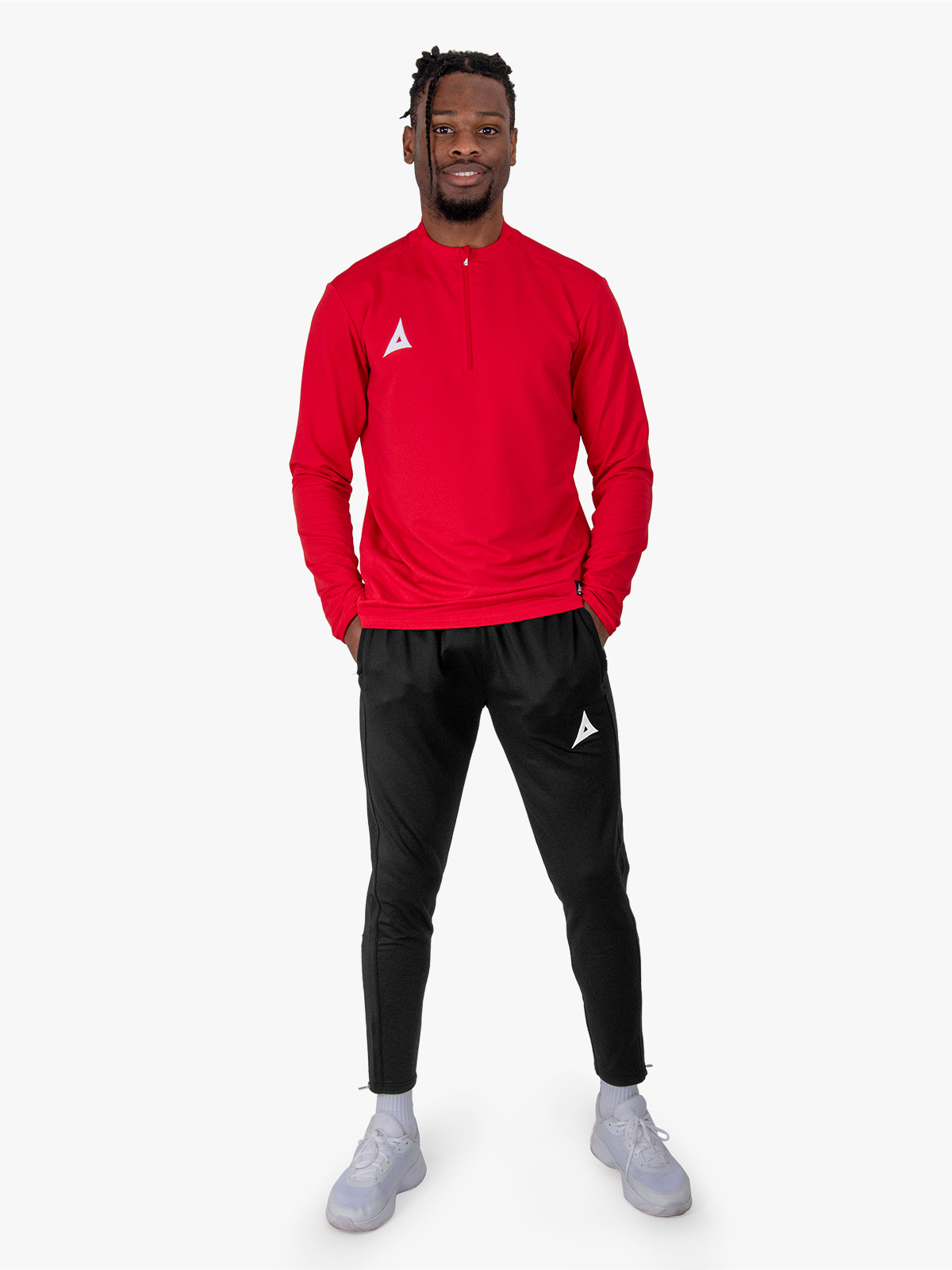 avec focus 2 black tech pant worn by model – full body shot