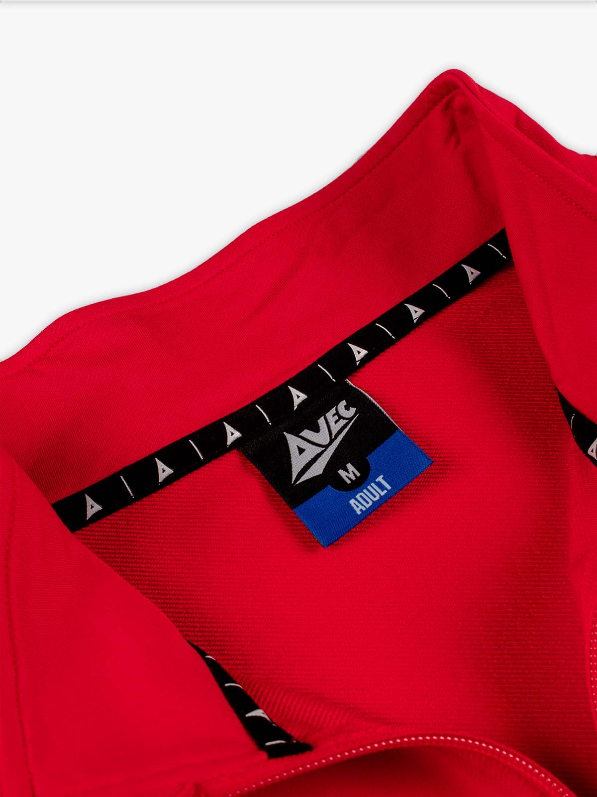 avec focus 2 red track jacket – inner collar