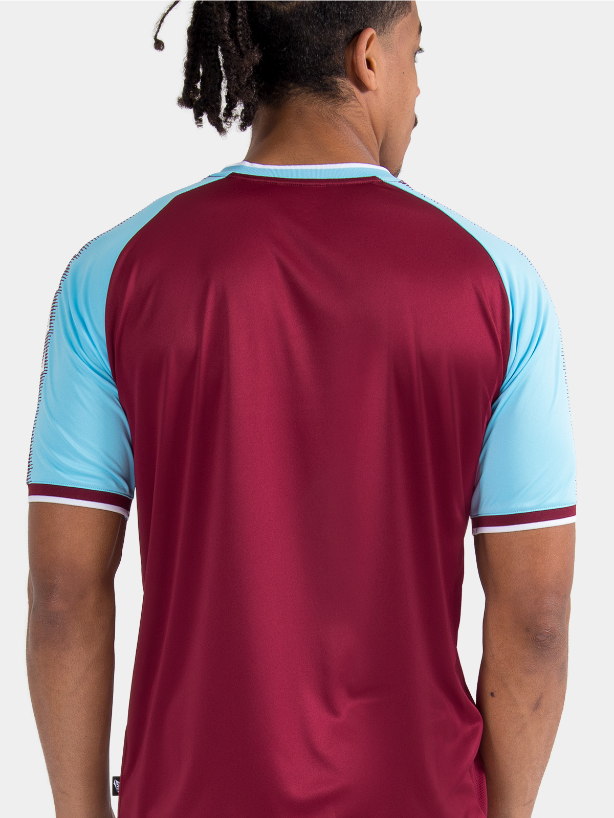 back view of the claret and sky heritage a jersey