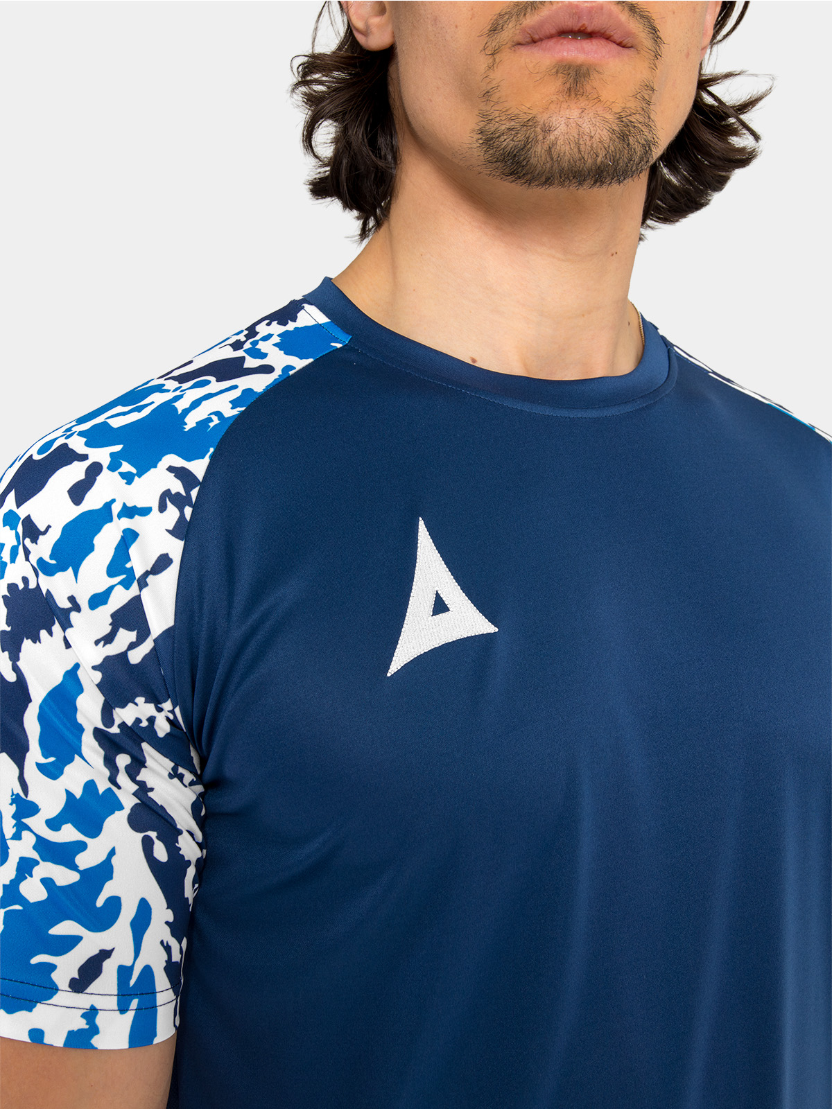 close-up of the comfortable round neck construction on the navy classic pro jersey