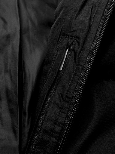 avec evolve pro padded jacket in black – concealed pocket