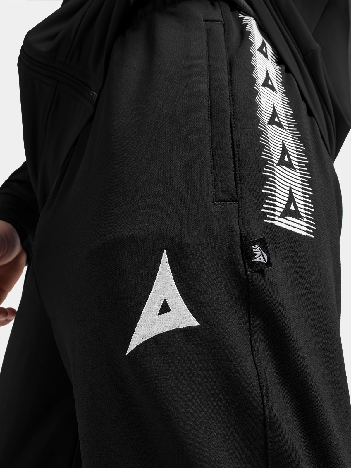 picture of evolve pro tech pant - black