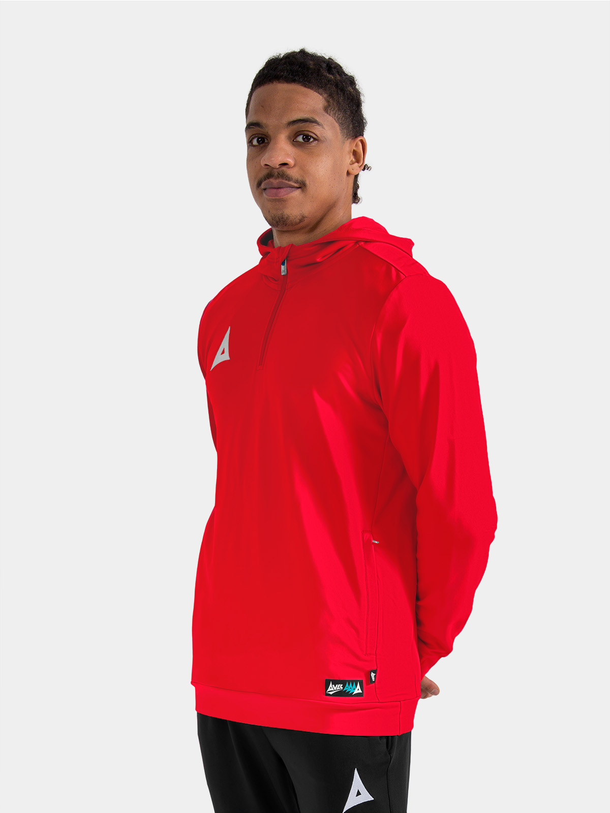 model showcasing the red focus 2 qz hoody, illustrating the ergonomic fit for high-intensity movement.
