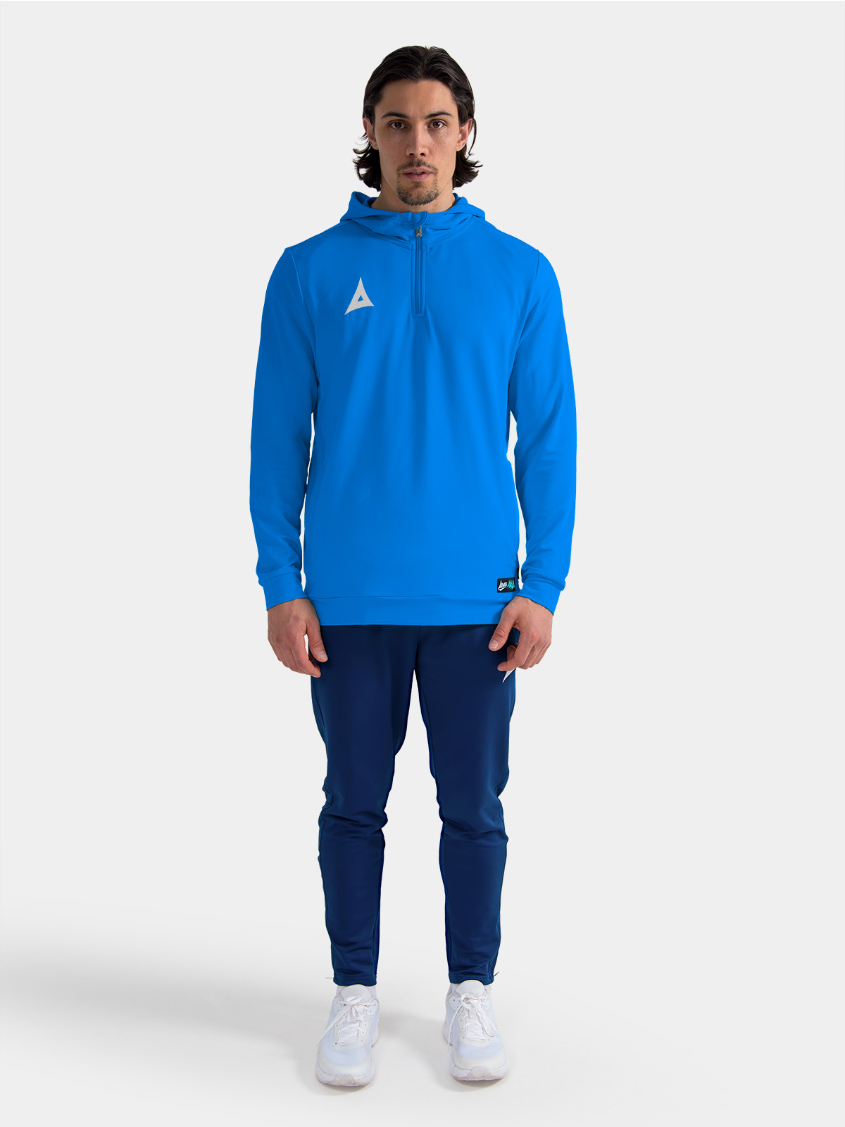 complete royal blue training outfit on-model, featuring the focus 2 qz hoody as a high-performance mid-layer.