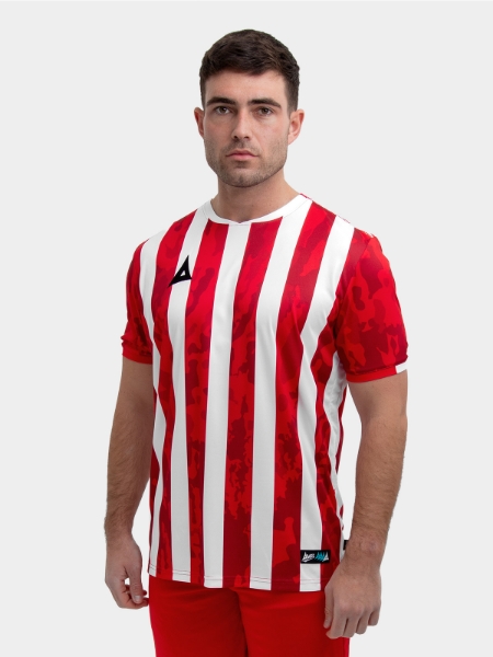 Model wearing a Red and white stripe Sports football training t-shirt.