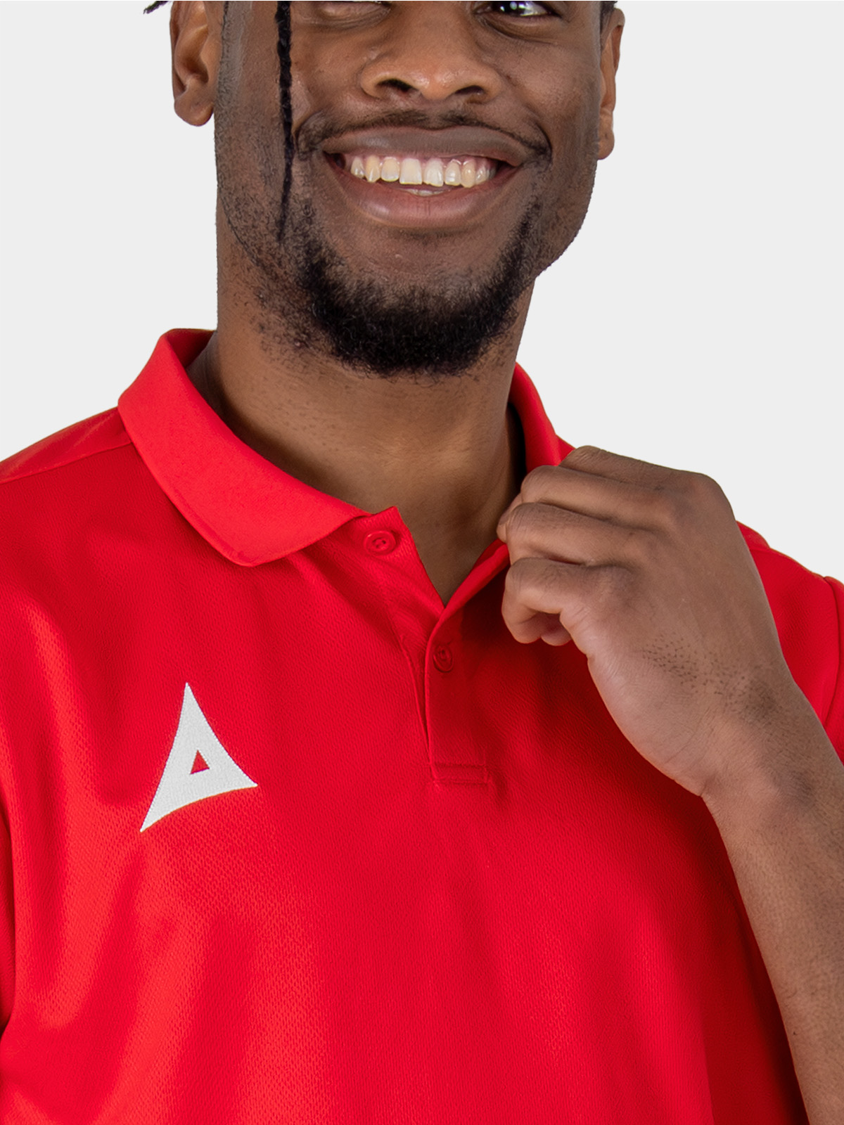 close-up of collar design on the avec focus 2 royal tech polo