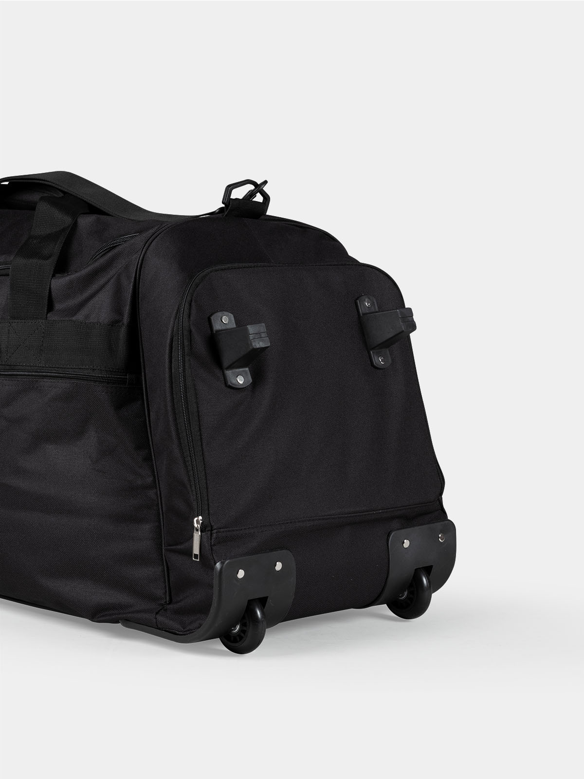 	close-up of smooth-rolling wheels on avec sport team roller bag