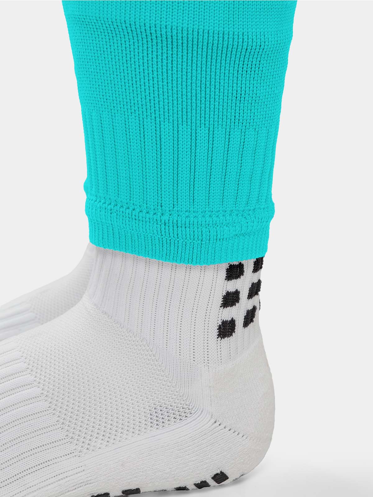 picture of classic sleeve sock - hyper blue