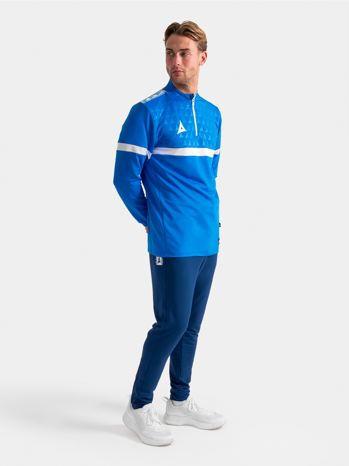 	full-length training view in royal blue, featuring the evolve pro overlay as a high-visibility, professional training layer.