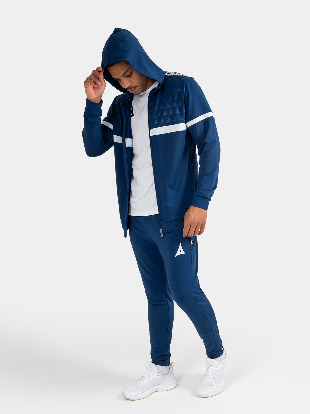 full-length squad travel kit in navy, featuring the evolve pro fz hoody for a unified professional appearance.