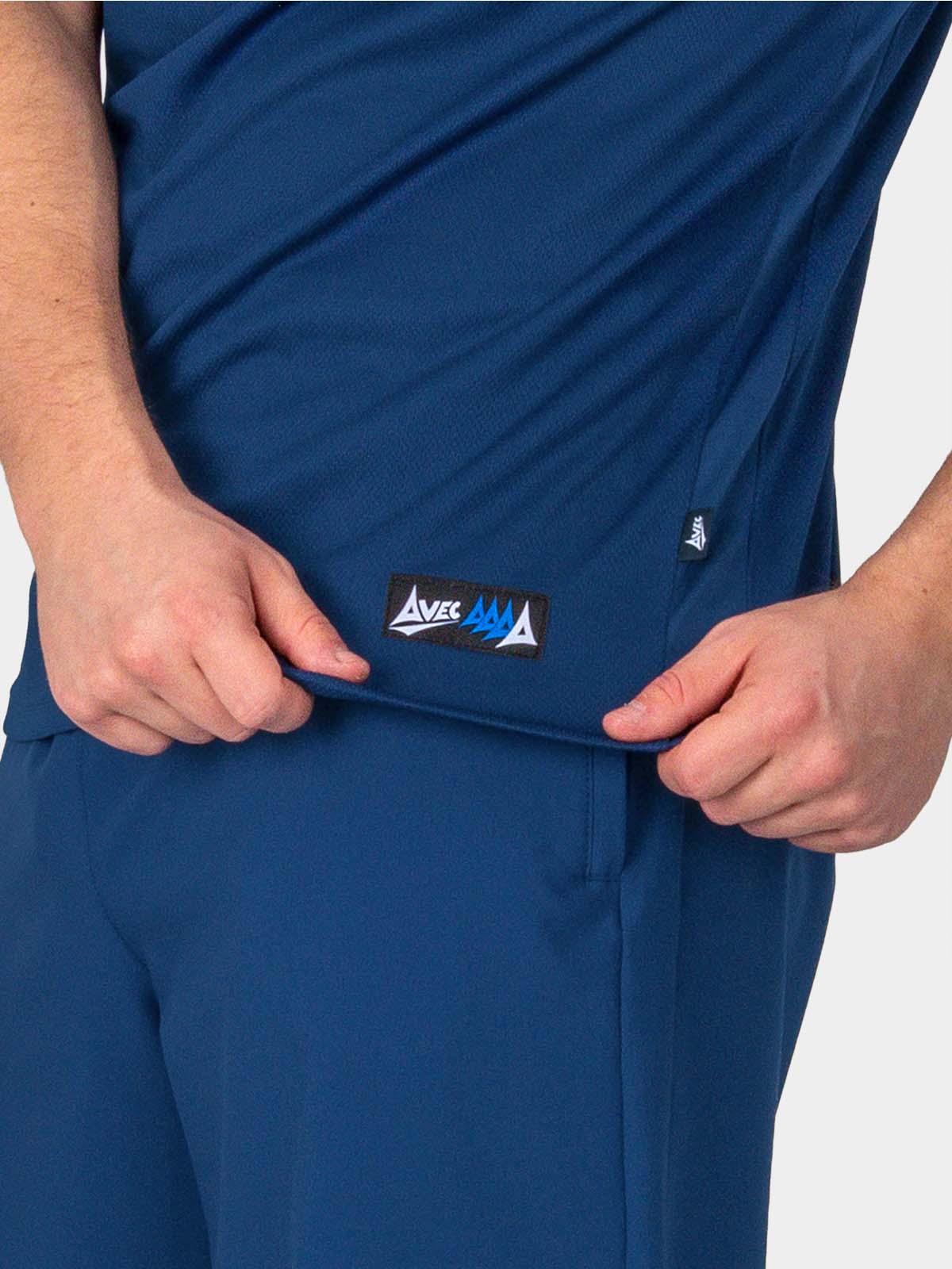 close-up of authentic sportswear id label on the avec focus 2 navy tech polo