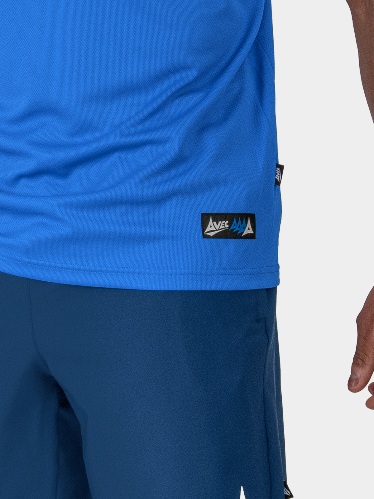 	close-up of authentic sportswear id label on the avec focus 2 royal tech polo