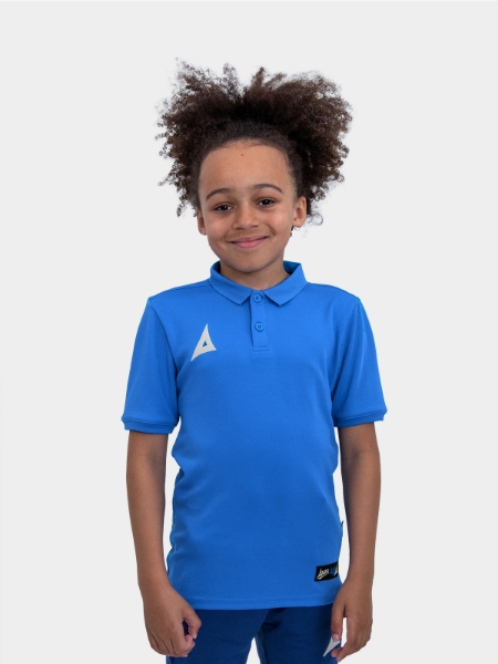 	A young boy is wearing the Avec Focus 2 Royal Tech Polo