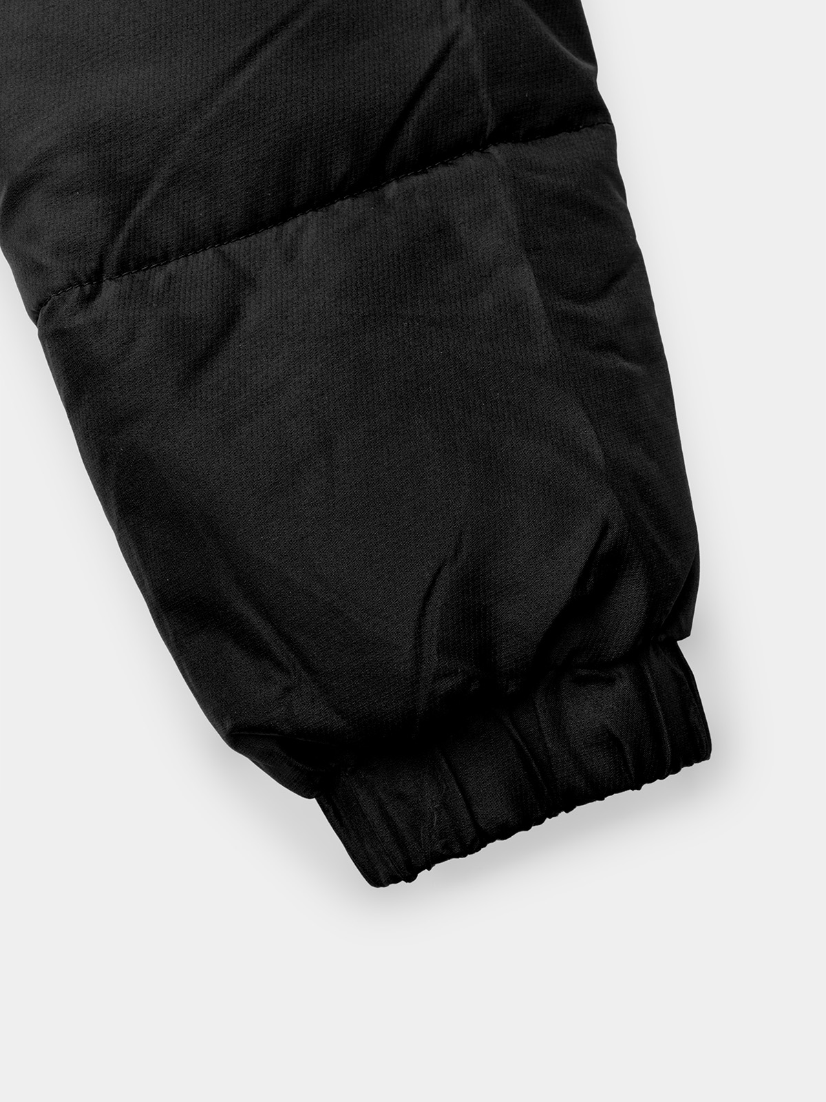 	avec evolve pro padded jacket in black – sleeve cuff
