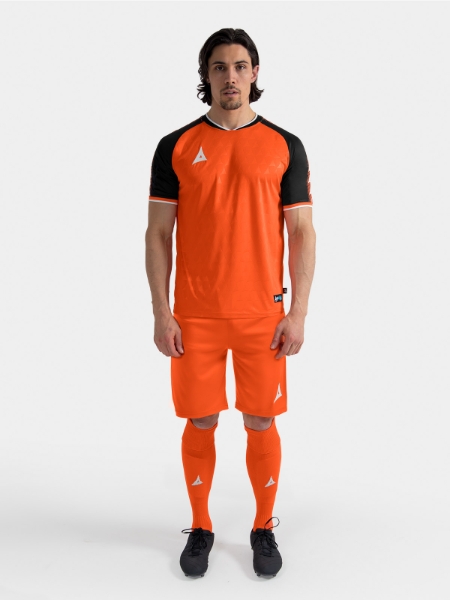 	Full teamwear look featuring the Orange and Black Heritage Jersey and coordinated kit.